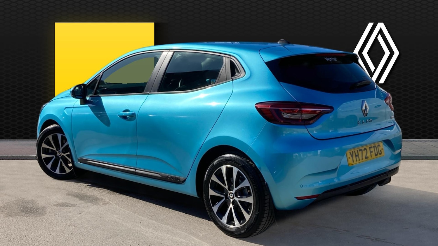 Used Renault Clio 2022 for sale - 77999236: Photo 2