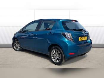 Used Toyota Yaris 2014 for sale - 79526174: Photo