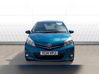 Used Toyota Yaris 2014 for sale - 79526174: Photo