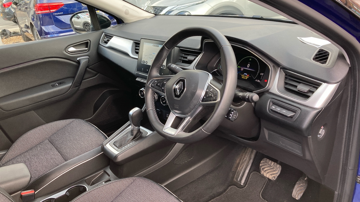 Used Renault Captur 2023 for sale - 77694059: Photo 11