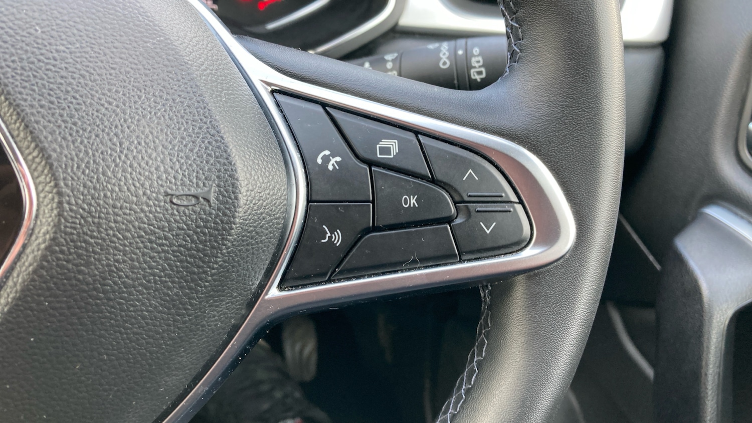 Used Renault Captur 2023 for sale - 77694059: Photo 26