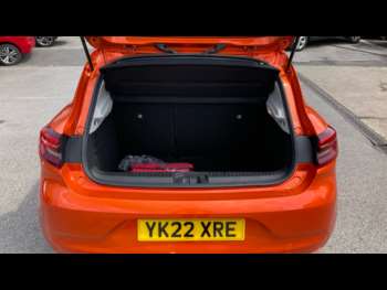 Used Renault Clio 2022 for sale - 74864656: Photo