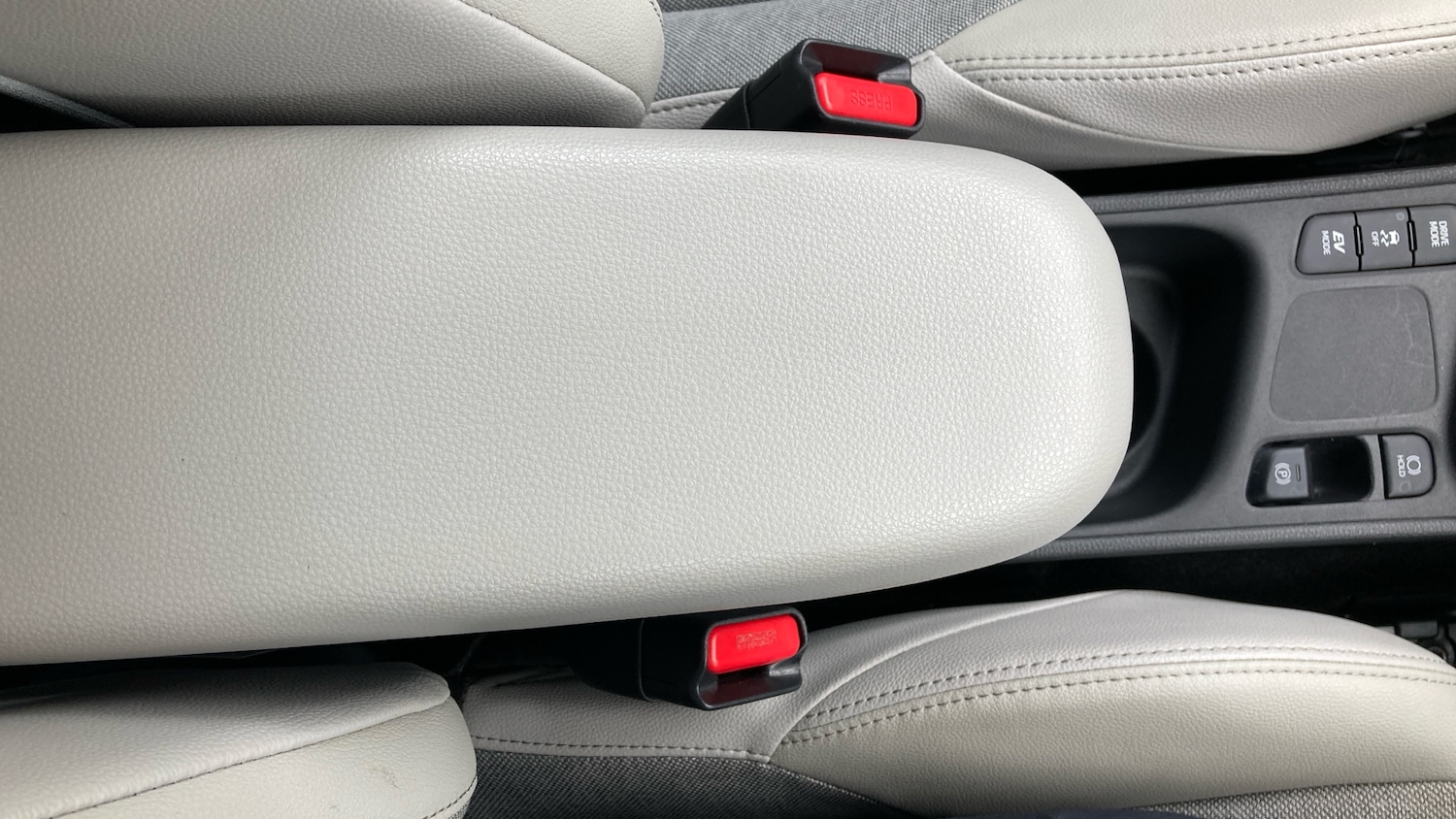 Used Toyota Yaris 2022 for sale - 75919509: Photo 27