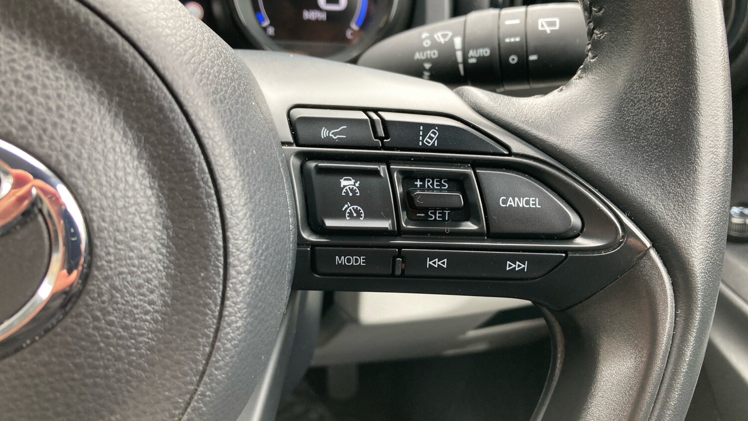 Used Toyota Yaris 2022 for sale - 75919509: Photo 30