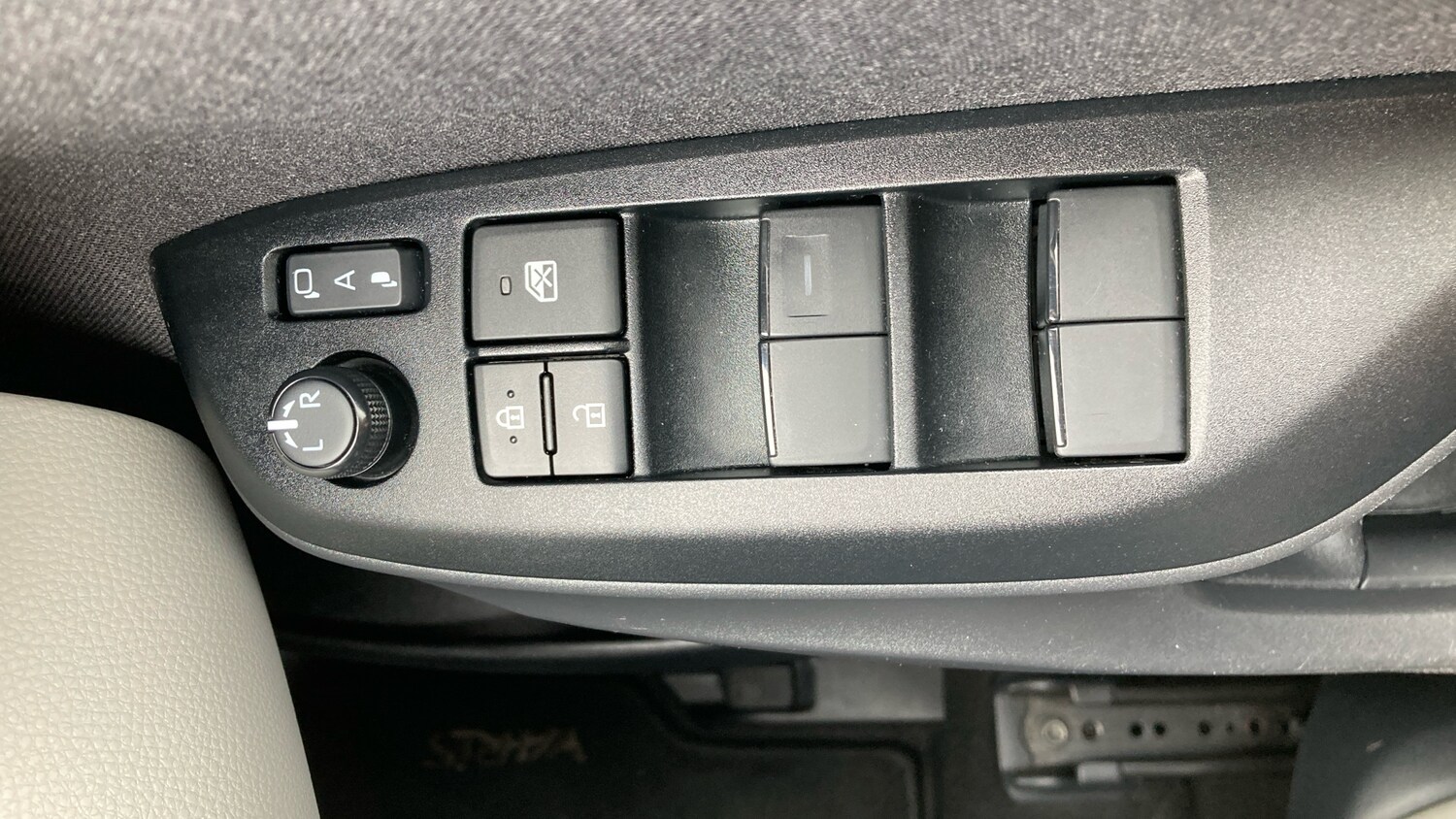 Used Toyota Yaris 2022 for sale - 75919509: Photo 31