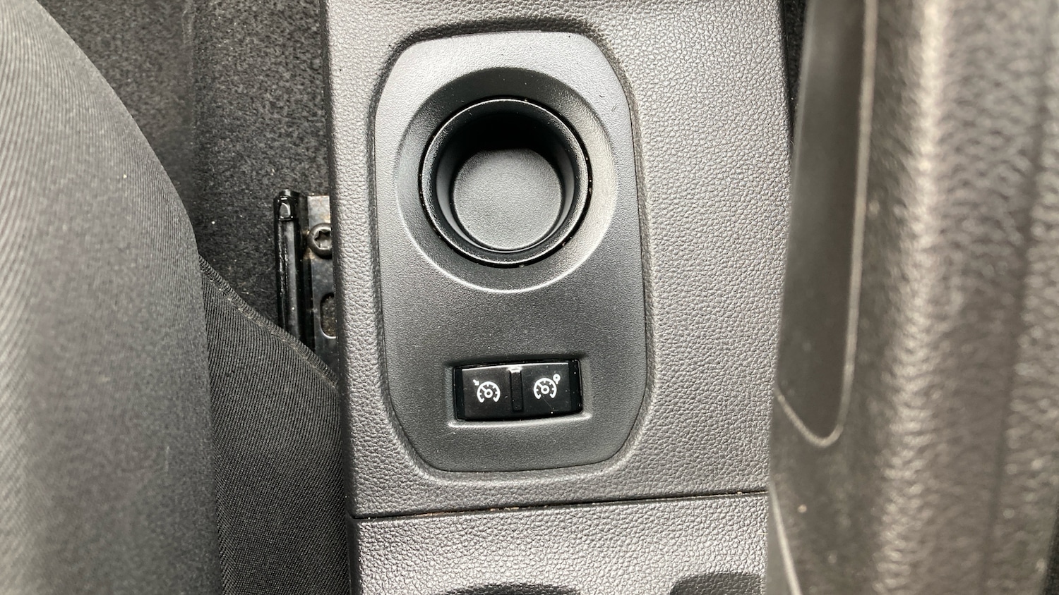 Used Dacia Duster 2021 for sale - 77184769: Photo 28