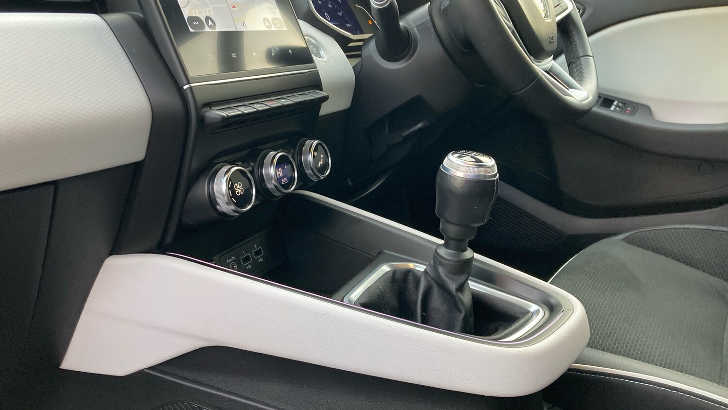 Used Renault Clio 2021 for sale - 77351109: Photo 13