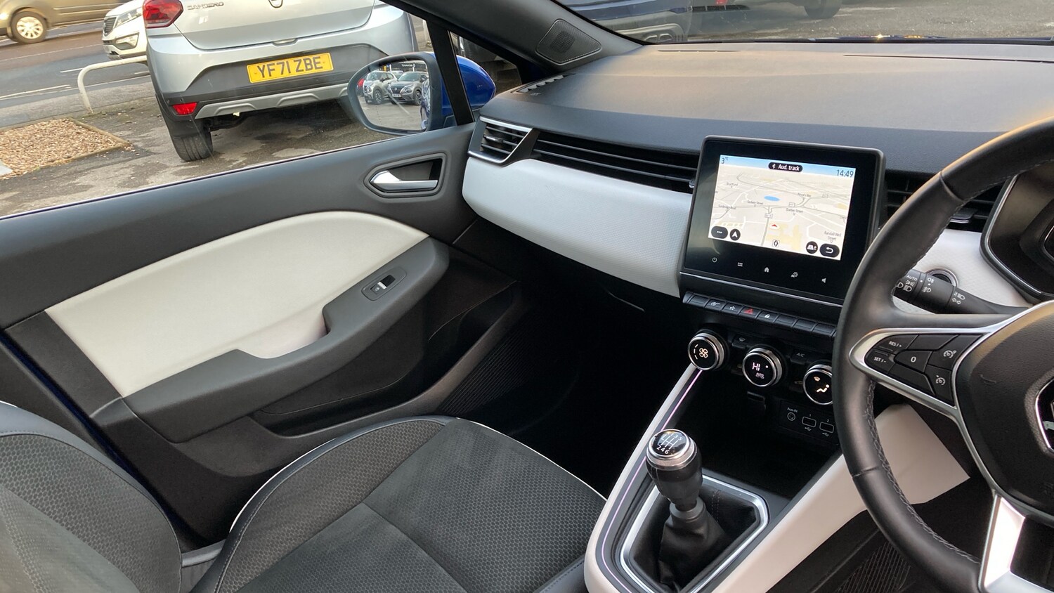 Used Renault Clio 2021 for sale - 77351109: Photo 14