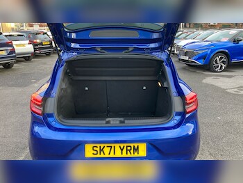 Used Renault Clio 2021 for sale - 77351109: Photo