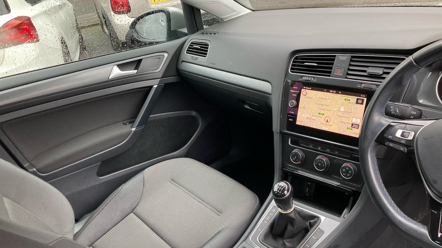 Used Volkswagen Golf 2017 for sale - 77687885: Photo 14