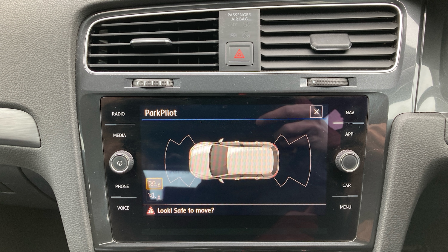 Used Volkswagen Golf 2017 for sale - 77687885: Photo 22