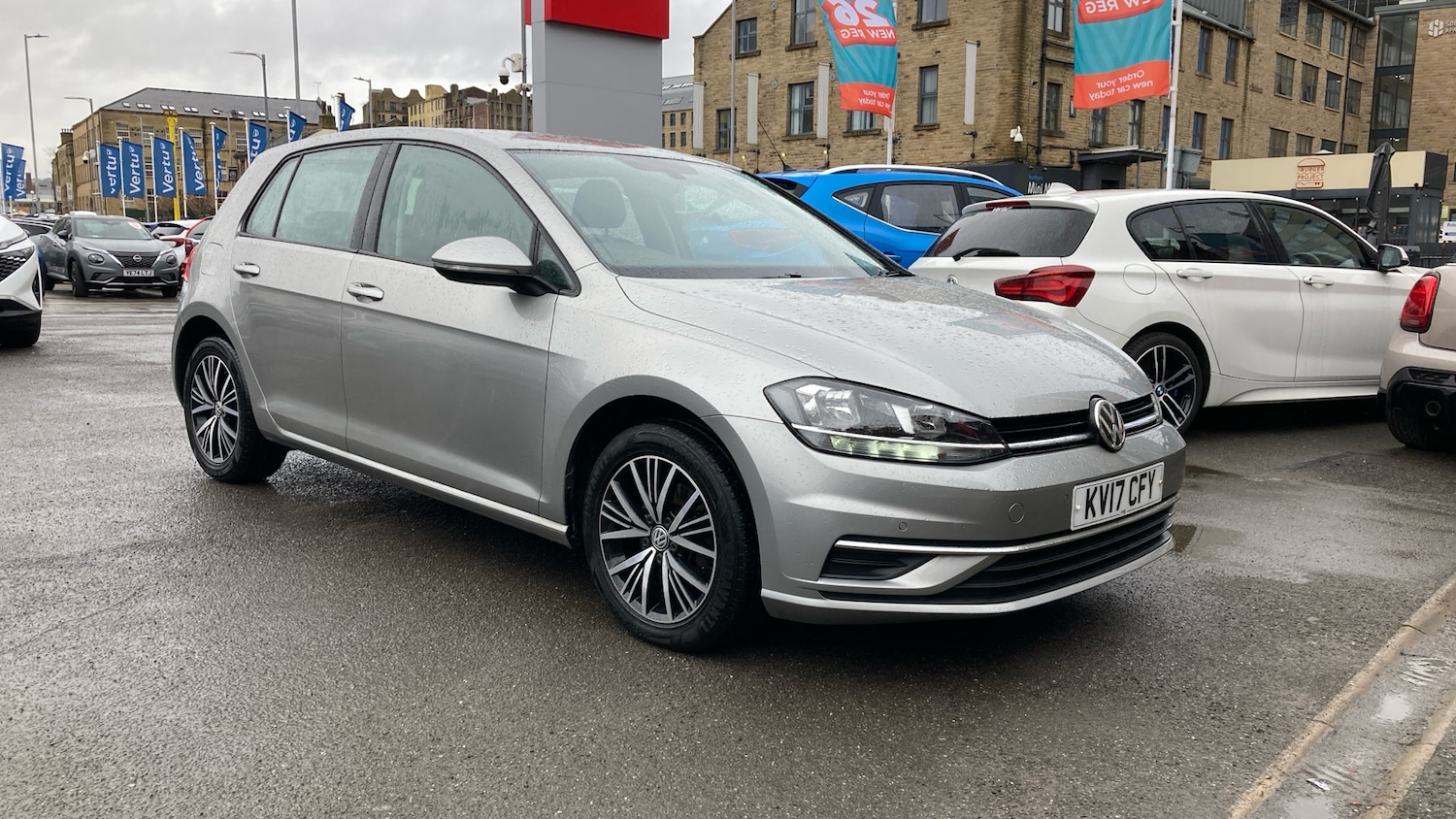 Used Volkswagen Golf 2017 for sale - 77687885: Photo 8