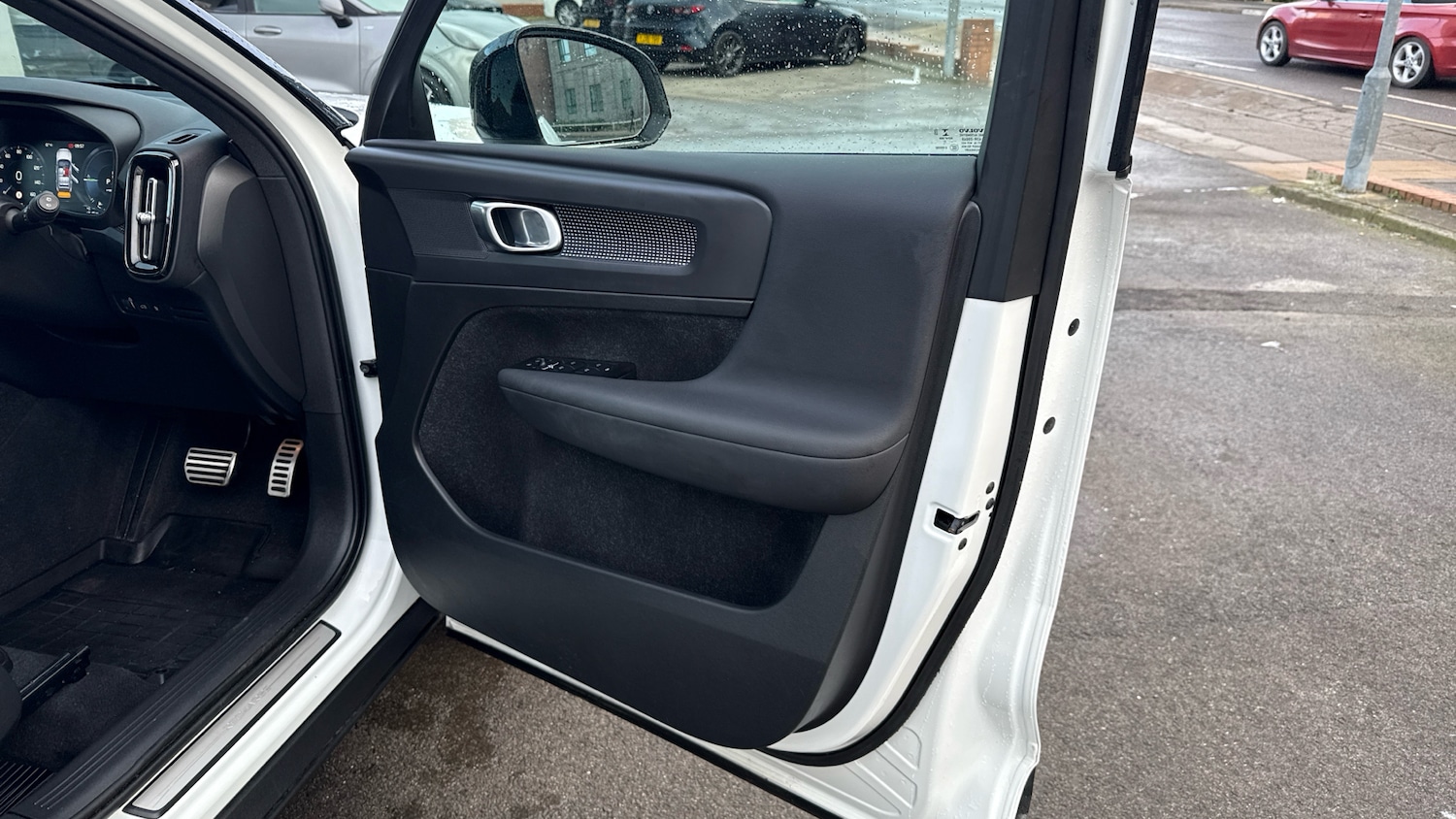 Used Volvo XC40 2021 for sale - 77606351: Photo 43
