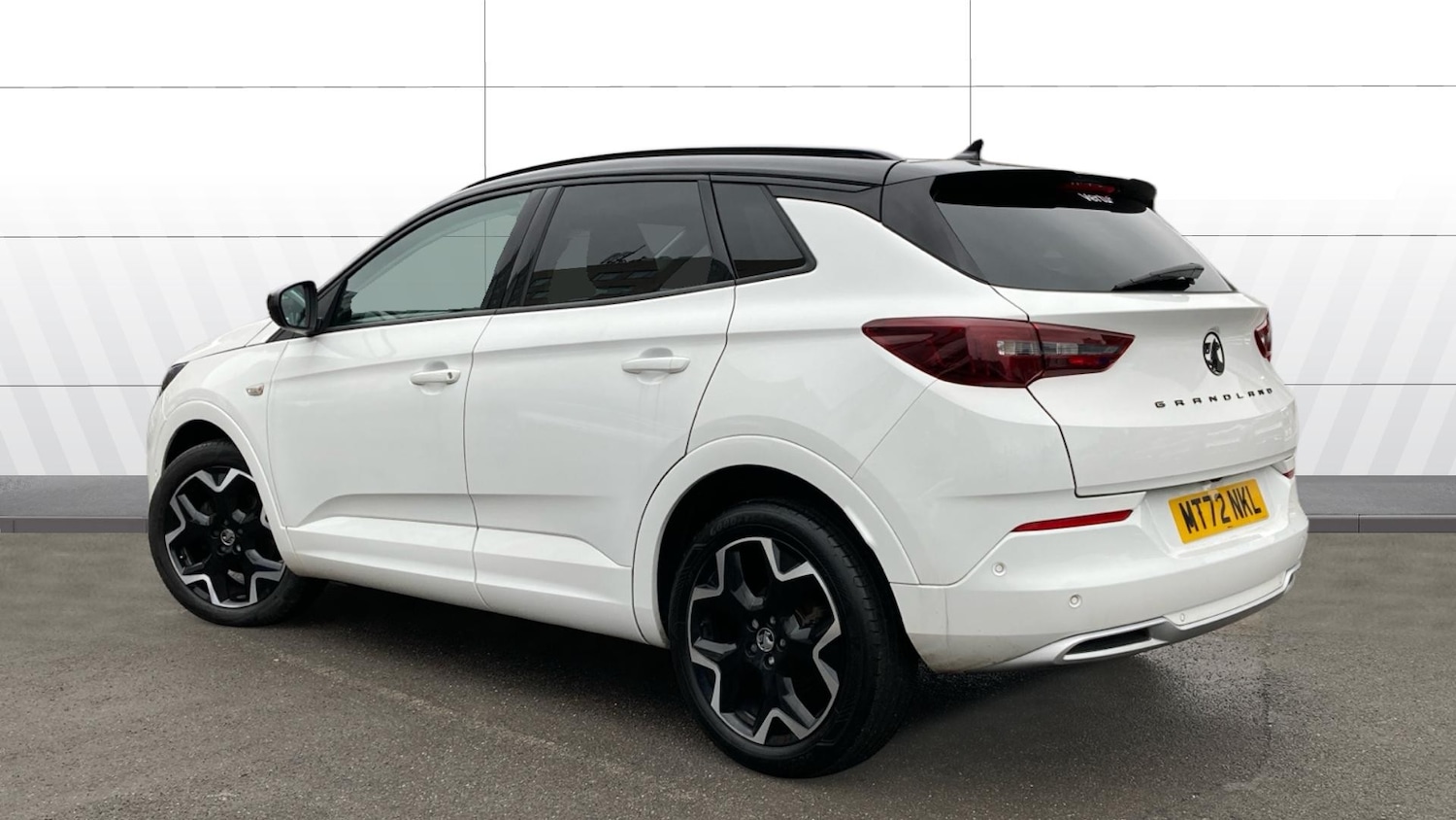 Used Vauxhall Grandland 2022 for sale - 77528515: Photo 2