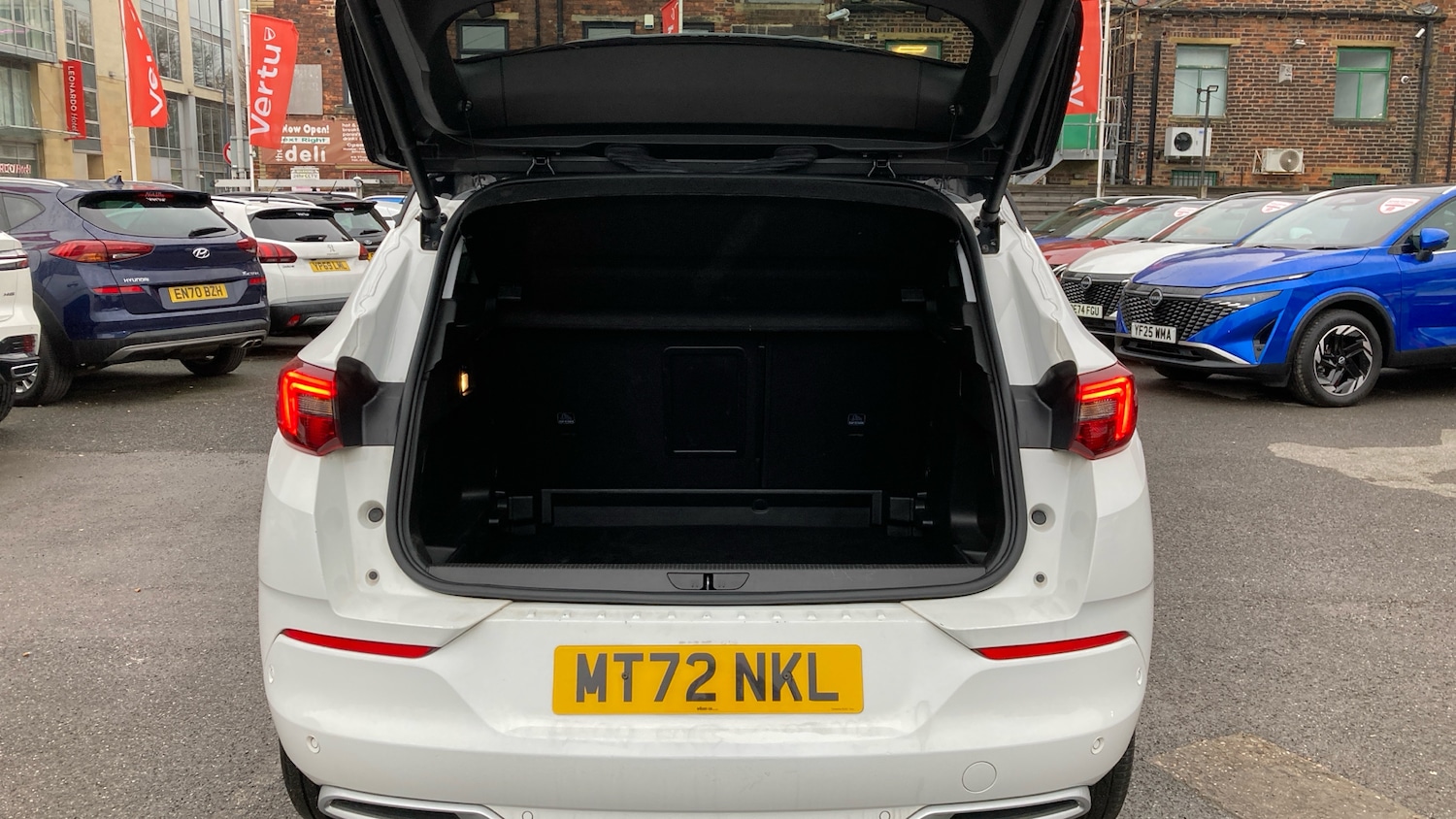 Used Vauxhall Grandland 2022 for sale - 77528515: Photo 4