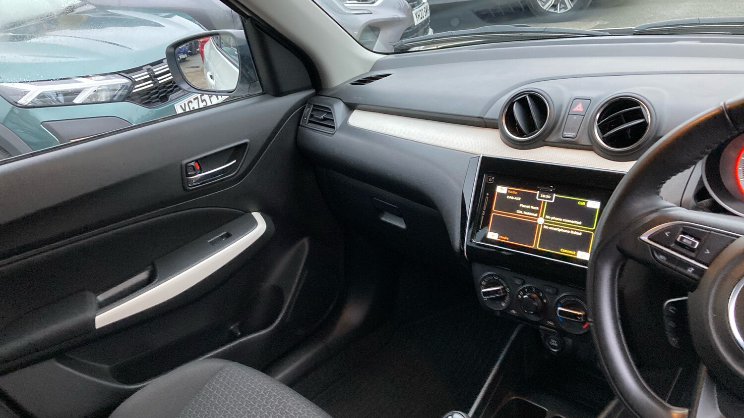 Used Suzuki Swift 2021 for sale - 77584392: Photo 14