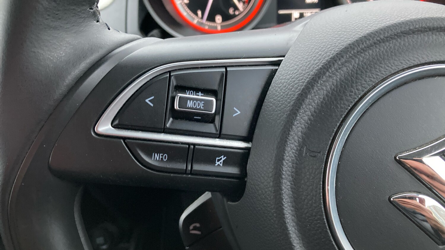 Used Suzuki Swift 2021 for sale - 77584392: Photo 24