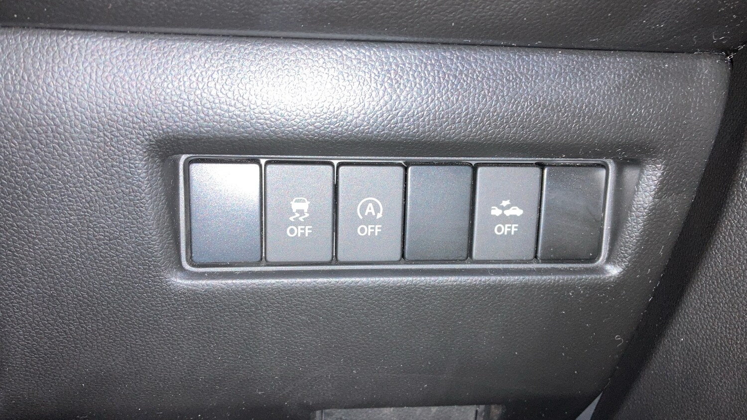 Used Suzuki Swift 2021 for sale - 77584392: Photo 26