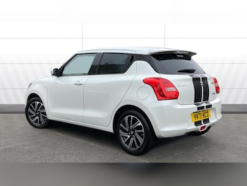 Used Suzuki Swift 2021 for sale - 77584392: Photo