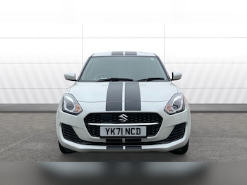 Used Suzuki Swift 2021 for sale - 77584392: Photo