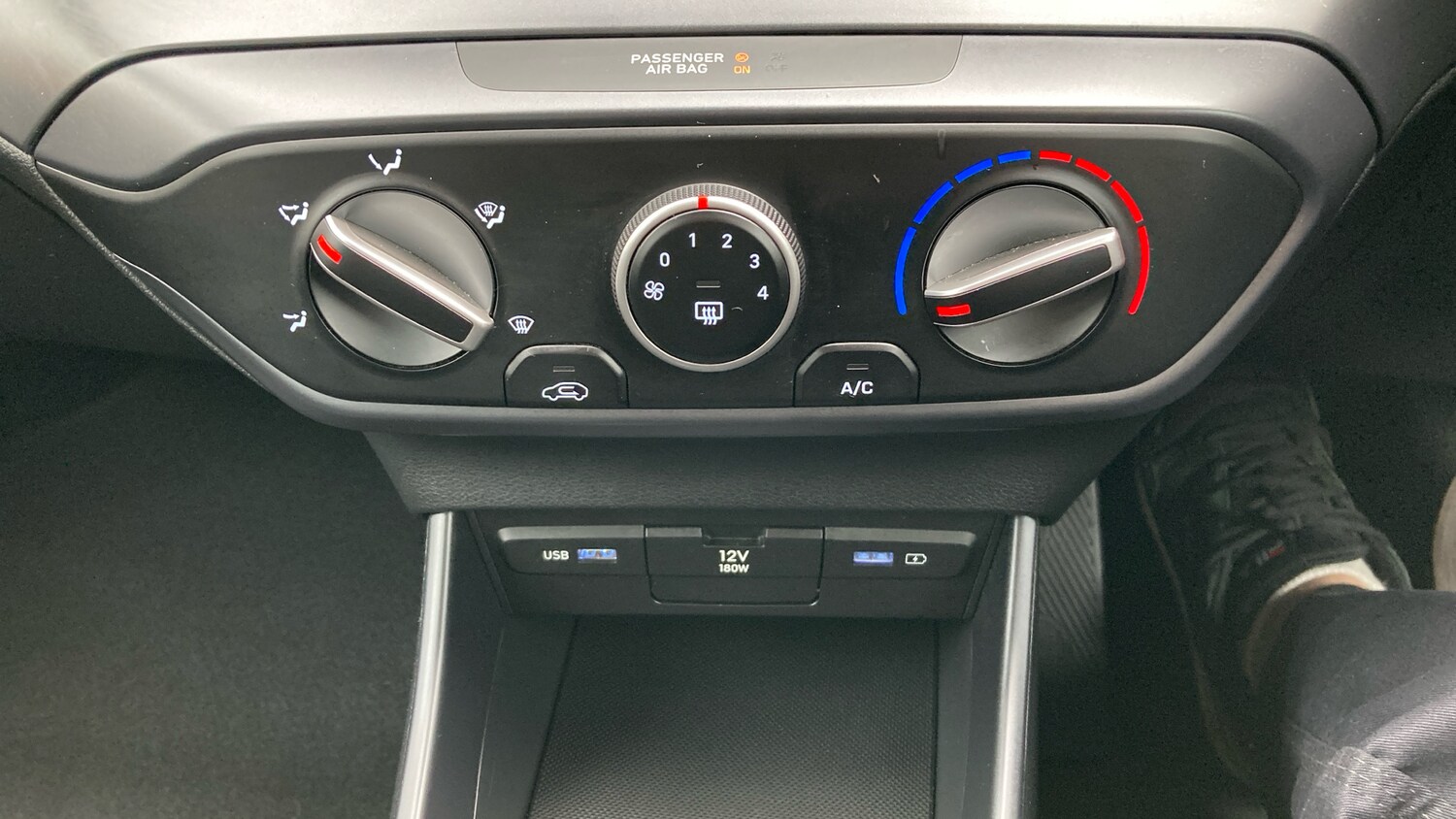 Used Hyundai i20 2021 for sale - 76117333: Photo 28