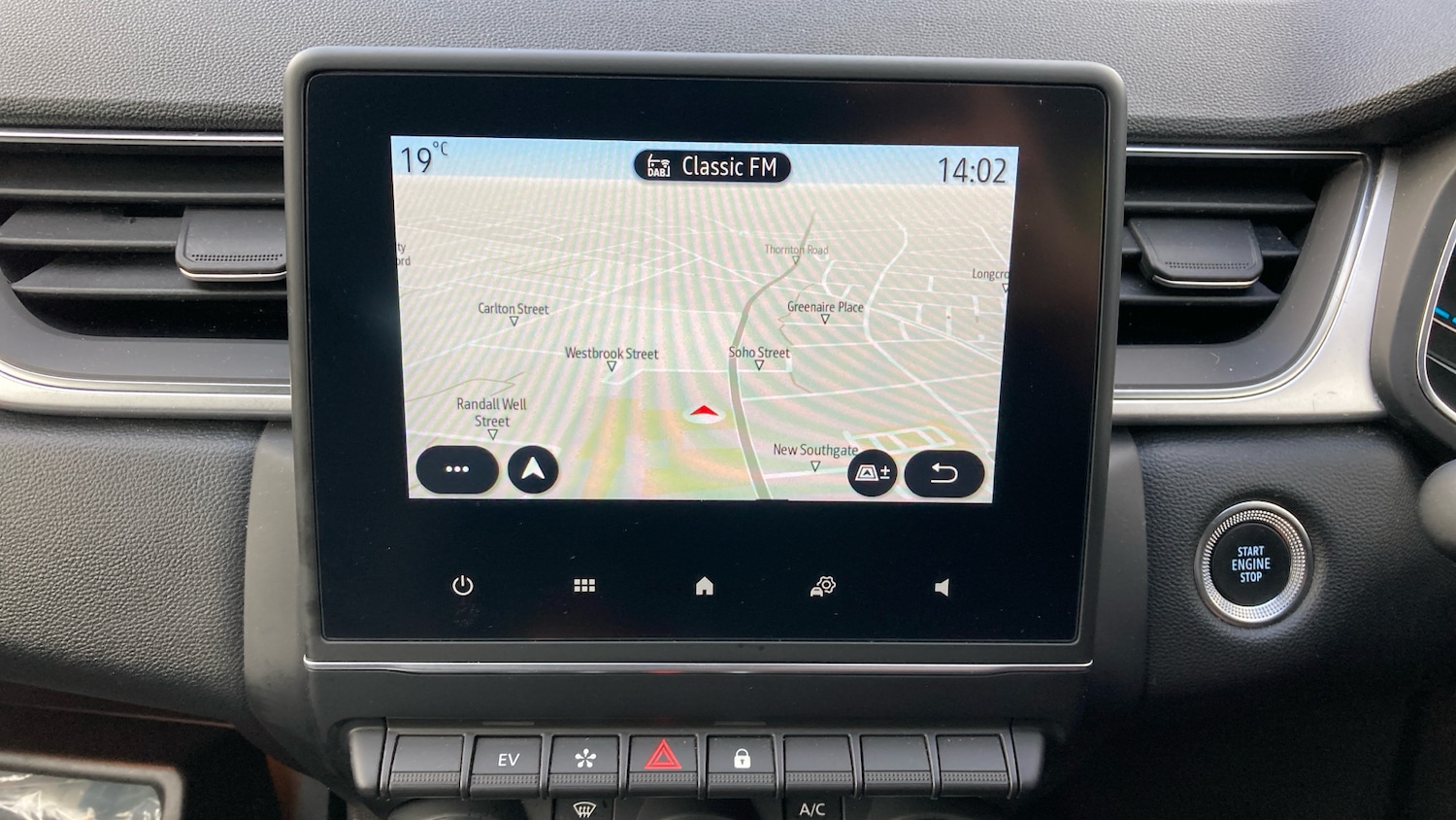 Used Renault Captur 2023 for sale - 76427784: Photo 12