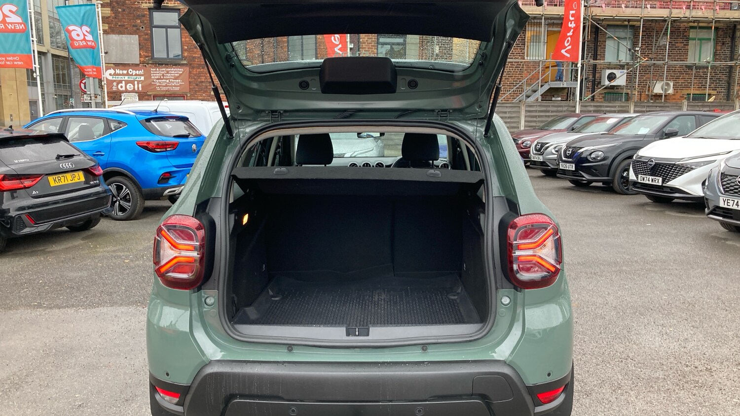 Used Dacia Duster 2023 for sale - 77999231: Photo 4