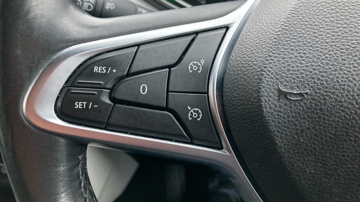 Used Renault Clio 2021 for sale - 77694065: Photo 24