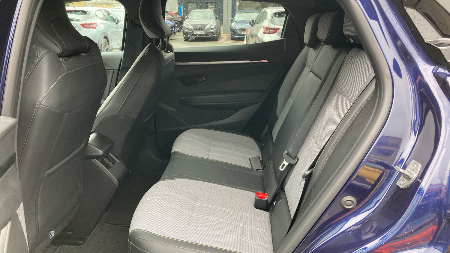 Used Renault Megane E Tech 2024 for sale - 77746531: Photo 16