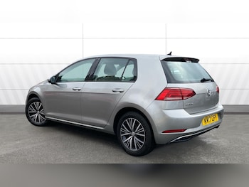Used Volkswagen Golf 2017 for sale - 78736680: Photo