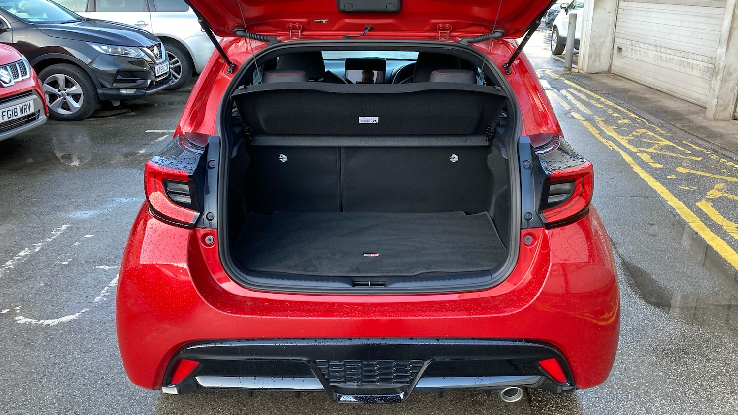 Used Toyota Yaris 2025 for sale - 76958409: Photo 4