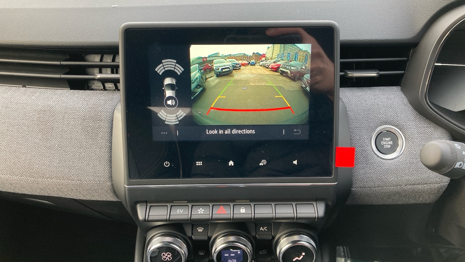 Used Renault Clio 2025 for sale - 77198797: Photo 21