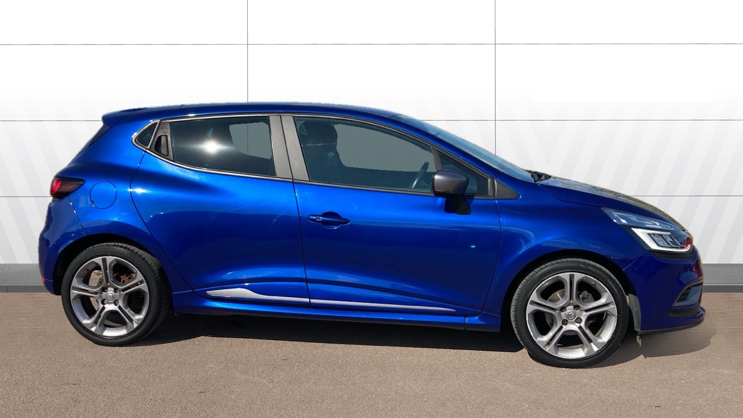 Used Renault Clio 2019 for sale - 76207699: Photo 5