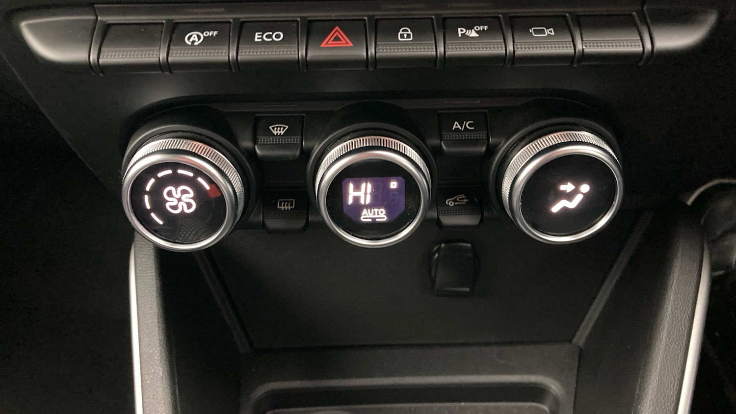 Used Dacia Duster 2018 for sale - 77423247: Photo 25