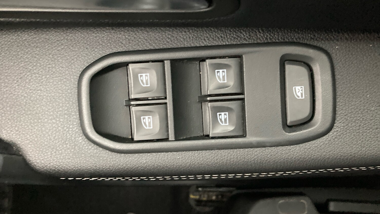 Used Dacia Duster 2018 for sale - 77423247: Photo 28