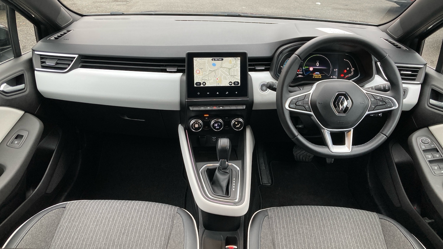 Used Renault Clio 2022 for sale - 76821469: Photo 10