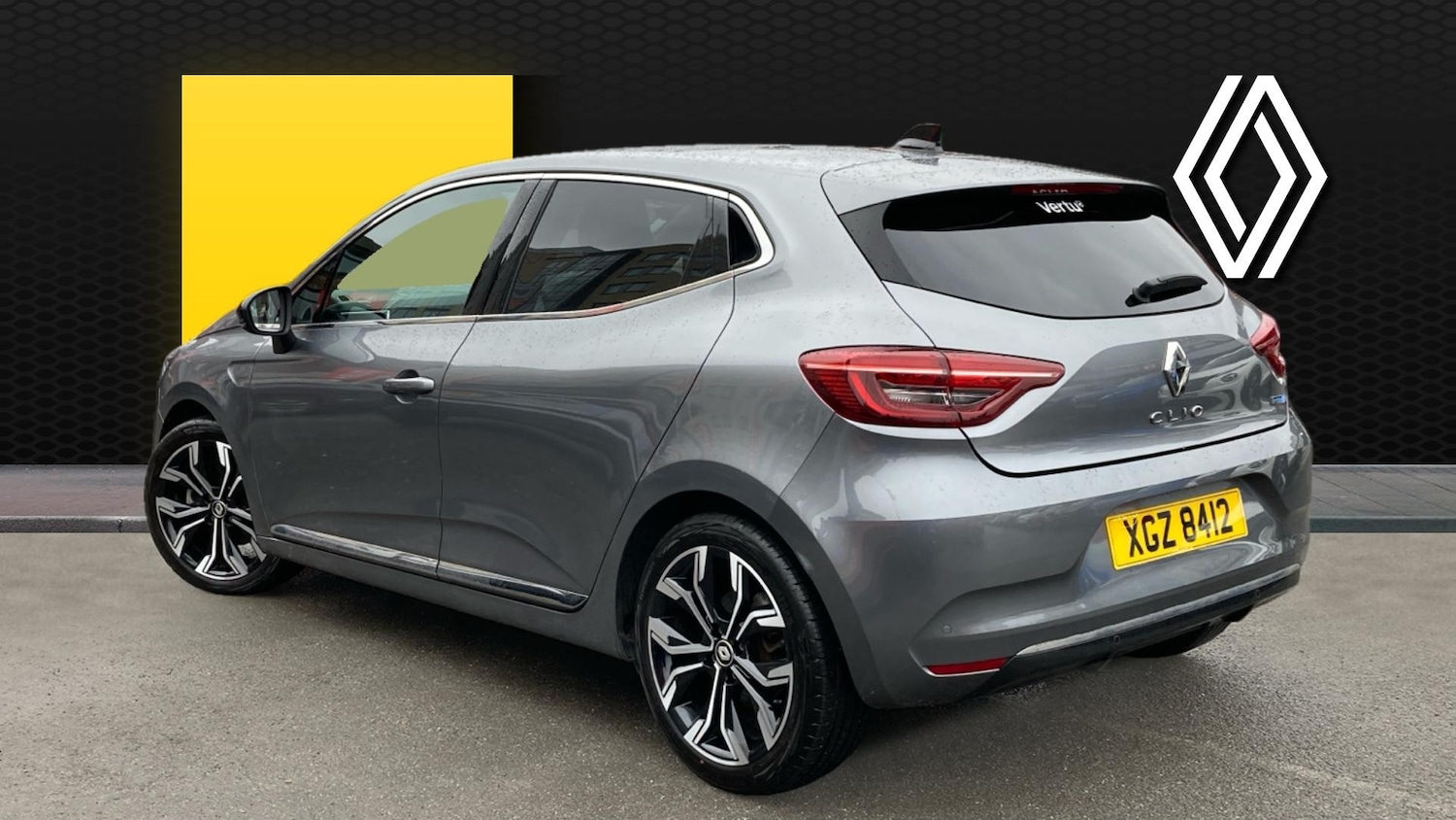 Used Renault Clio 2022 for sale - 76821469: Photo 2