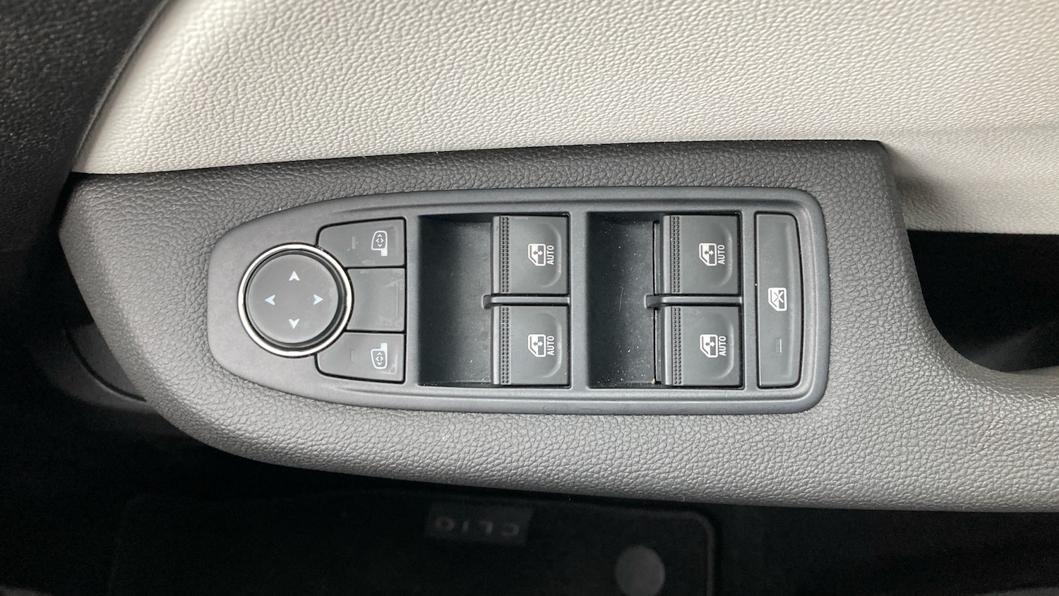 Used Renault Clio 2022 for sale - 76821469: Photo 28