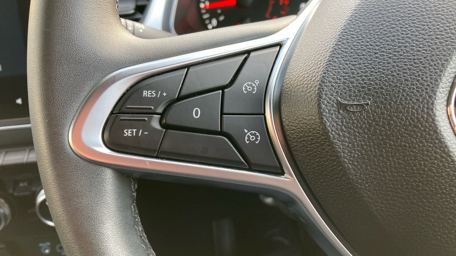 Used Renault Captur 2020 for sale - 76618479: Photo 23