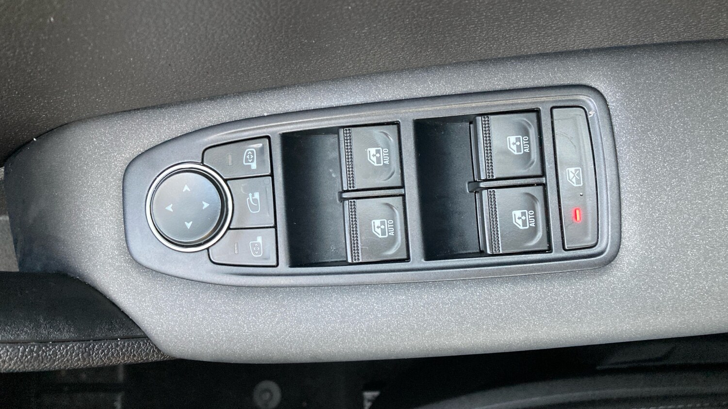 Used Renault Captur 2020 for sale - 76618479: Photo 25