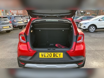 Used Renault Captur 2020 for sale - 76618479: Photo