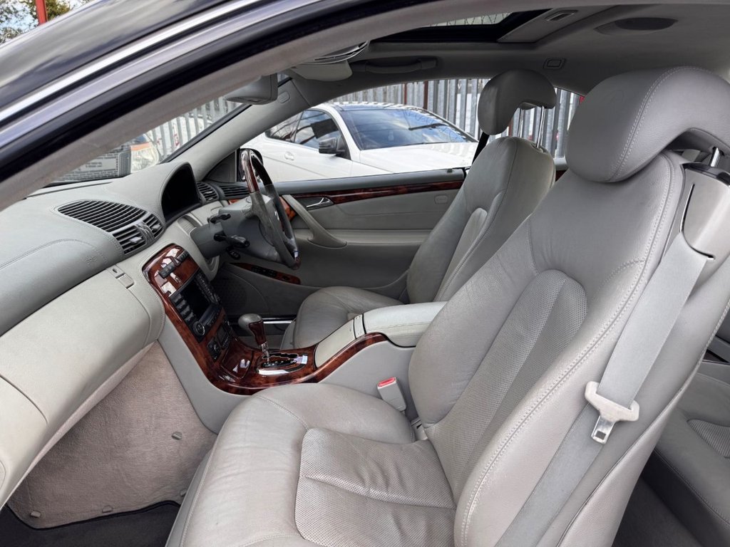 Used Mercedes-Benz CL 2004 for sale - 76048443: Photo 8