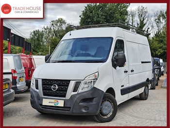 Nissan - NV400