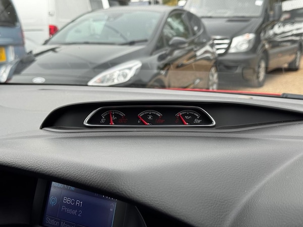 Used Ford Focus 2013 for sale - 76210321: Photo 18