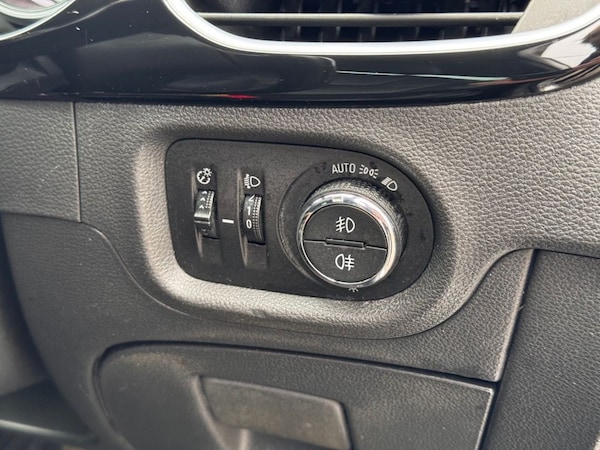 Used Vauxhall Astra 2017 for sale - 76279921: Photo 15