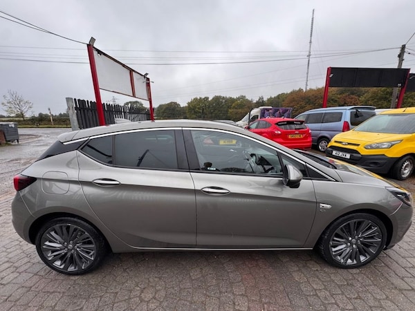 Used Vauxhall Astra 2017 for sale - 76279921: Photo 32