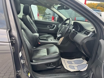Used Land Rover Discovery Sport 2016 for sale - 76172979: Photo 2