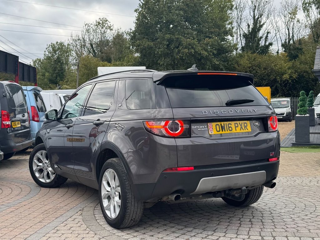 Used Land Rover Discovery Sport 2016 for sale - 76172979: Photo 4