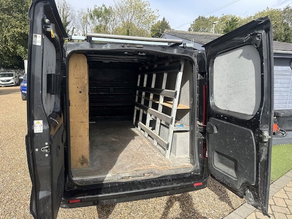 Used Vauxhall Vivaro 2015 for sale - 76185694: Photo 24