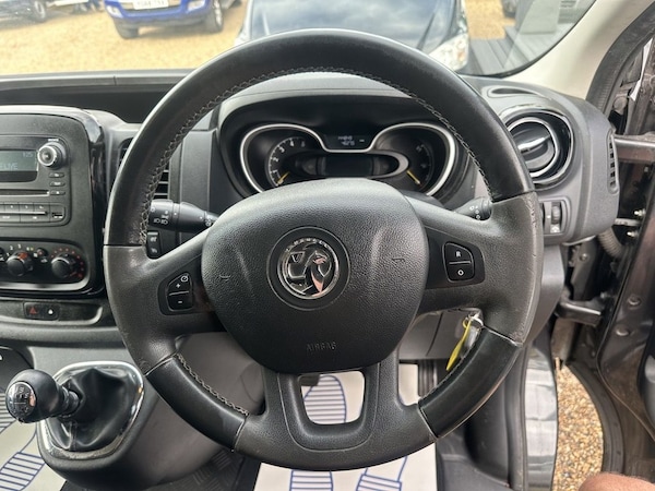 Used Vauxhall Vivaro 2015 for sale - 76185694: Photo 8
